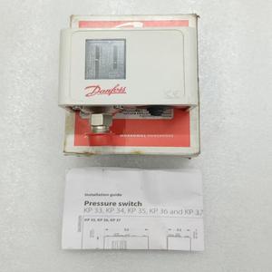 Commutateur Kp35 060-113391 (lot de <span class=keywords><strong>2</strong></span>) tout nouveau spot d'origine - Product Image 1