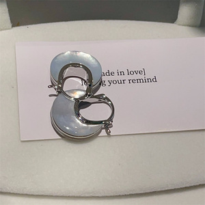 <span class=keywords><strong>Orecchini</strong></span> SENYU in Madreperla Naturale Bianca a Doppia Faccia, Stile Old Money, Placcati, Nuovi <span class=keywords><strong>Orecchini</strong></span> di Alta Gamma per Donne - Product Image 3