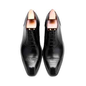 Chaussures de mariage vintage de luxe pour hommes, en cuir véritable, à lacets, avec logo personnalisé, chaussures habillées formelles, légères, confortables et respirantes - Product Image 3