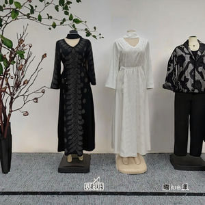 Vente en gros de robes abaya musulmanes pour femmes du Moyen-Orient, manches longues, polyester respirant, avec ceinture en diamant, pour l'hiver, l'automne et le printemps - Product Image 3