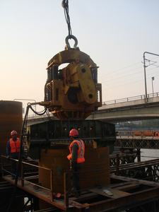 RT-150A elettrica del martello del palo del vibratore, tipo della gru del battipalo per le grandi <span class=keywords><strong>pile</strong></span> d'acciaio del tubo - Product Image 6