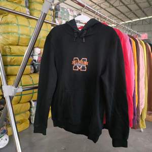 DH04 Sweat à capuche d'occasion de qualité VIP pour adulte, tailles mixtes avec grandes tailles, vêtements de seconde main en balles - Product Image 1