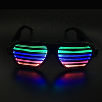 Lunettes LED rechargeables à commande vocale Shutter Shade, lunettes de soleil lumineuses activées par le son et la musique pour les fêtes et les festivals