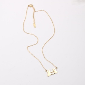 Cadeau pour la fête des mères, bijoux personnalisés, collier avec pendentif en forme de cœur plaqué or - Product Image 5