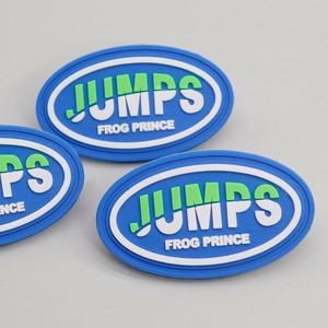 Étiquettes en silicone personnalisées pour vêtements d'enfants (chapeaux, gants) - Patchs logo 3D en relief, impression par transfert thermique - Product Image 2