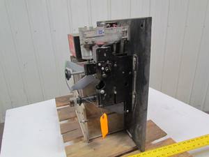 600 伏空气断路器，带 AC <span class=keywords><strong>Pro</strong></span> 微处理器触发装置 - Product Image 2