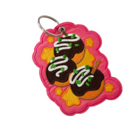 Heetverkopende op maat gemaakte geborduurde karabijnhaak sleutelhanger groothandel goedkope prijs Anime Fries logo hond fruit promotiegeschenken sleutelring