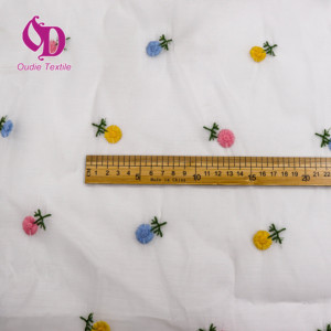 Elegante bordado 100% poliéster Jacquard para tela de <span class=keywords><strong>tul</strong></span> Tencel blanco semitransparente batas de moda para bodas - Product Image 3