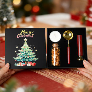 Set de Navidad Black Box con Sello de Cera, Vela y Cuchara para Regalo Navideño - Product Image 2