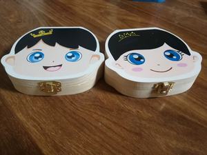 Caja para Dientes de Leche, Estilo Hada de los Dientes, en Inglés, Francés y Español, para Guardar y Coleccionar Dientes Perdidos de Niños y Bebés - Product Image 1