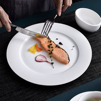 Ensemble de table Ensemble d'assiettes en céramique pour hôtel de luxe Vaisselle en céramique pour banquet de mariage Assiettes rondes Vaisselle pour 6 personnes