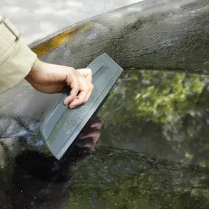 Balai d'essuie-glace universel portable en silicone souple de nettoyage de vitres de véhicules de voiture avec logo personnalisé