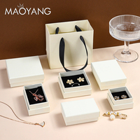Boîte à bijoux en papier rigide multi-tailles en gros, boîte cadeau personnalisée avec gaufrage et marquage à chaud, emballage pour petits accessoires