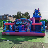 Château gonflable à thème Lilo & Stitch avec toboggan et aire de jeux 8x7x5.4m, écologique, pour les fêtes d'anniversaire des enfants, les événements en plein air