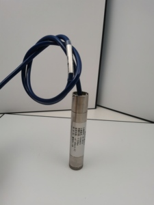 Piézomètre à fil vibrant en acier inoxydable IP68 pour la mesure de l'eau des pores du béton, des barrages, des roches, des tunnels, des pentes et des sols - Product Image 3