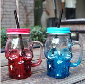 Botella de vidrio en forma de <span class=keywords><strong>calavera</strong></span> 16oz 480ML Taza de mueca Frasco de vidrio para beber Frasco de vidrio con asa y tapa - Product Image 3