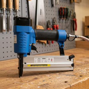 ปืนยิงตะปูลม FERVI รุ่น Pneumatic Fissatrici/Chiodatrici ความจุตะปู 100 ตัว แรงดัน 5-7 บาร์ - Product Image 2