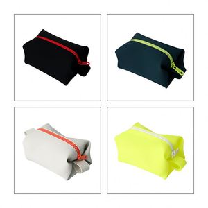 Sac de maquillage en silicone tendance pour femmes, grande capacité, étanche, pochette de voyage rectangulaire pour un usage quotidien - Product Image 6