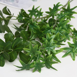 Branches de plantes artificielles en soie Lichao, feuilles d'érable et de Schefflera, pour la décoration de la maison et du jardin - Product Image 4