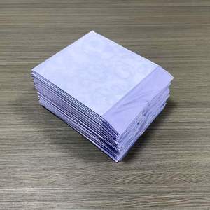 แผ่นรองซับฉี่สัตว์เลี้ยงขนาด 33*45 ซม. ซุปเปอร์ซึมซับ สำหรับสัตว์เลี้ยง ใช้แล้วทิ้ง สำหรับฝึกขับถ่าย กลิ่นลาเวนเดอร์ - Product Image 1
