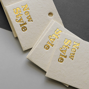 Chất Lượng Cao Matt Tông Tái Chế Treo Tag Quần Áo Giấy Tag Với Embossed Hangtags Cho Quần Áo - Product Image 4