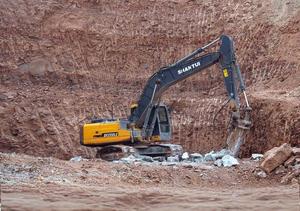 New <b>Model</b> 22 Ton Excavator SE220LC-8A with World First-class Hydraulic and Electronic Control System - Product Image 4