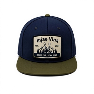 Casquette Snapback en gros avec patch tissé, bicolore, 6 panneaux, visière plate, haute qualité, pour camping et montagne, structurée, profil moyen - Product Image 1