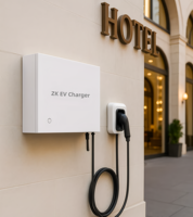 Chargeur mural pour véhicules électriques CCS CHAdeMO NACS 20KW-40KW IP33 DC, colonne murale avec station à un seul pistolet