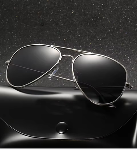 Lunettes de soleil polarisées UV400 de luxe pour créateur de mode, style rétro, pour homme et femme, collection 2025, pour l'extérieur - Product Image 1