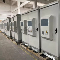 Boîtier de batterie au lithium UPS télécom étanche pour équipement de plein air chargeant une armoire de rack de 19 pouces