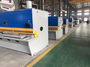Máquina de Corte de Chapa CNC Hidráulica QC11K 30x2500 Totalmente Automática para Corte de Placas de Acero - Product Image 4