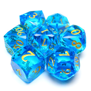 Ensemble <span class=keywords><strong>de</strong></span> dés DND en résine bleu clair à facettes diamantées, Sky Prism 7 pièces, dés polyédriques, dés RPG en résine pointus, vente en gros - Product Image 1