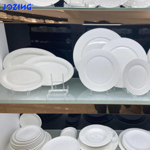 Usine Vente En Vrac Stocké Blanc Assiette Plate Blanc Pur En Céramique Irrégulier Dessert Salade Plat Hôtel Porcelaine Restaurant - Product Image 3