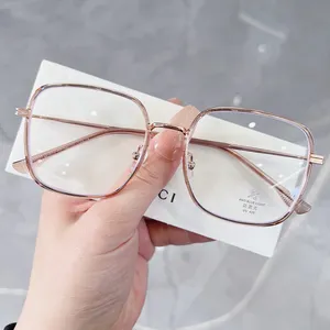 M2670Neue Anti-Blue-Ray-Brille Rahmen Mode quadratische Brille für Frauen hochwertige Brillen Brillen fassungen