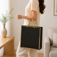 Sac cadeau en papier violet de luxe avec motif floral doré et poignée en corde de chanvre pour mariage et emballage de bijoux