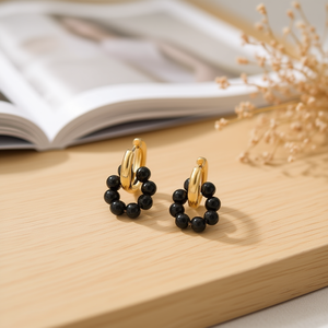 Orecchini a Doppio Cerchio alla Moda in Acciaio Inossidabile con Perline Nere e Tono Dorato per Donna - Product Image 3