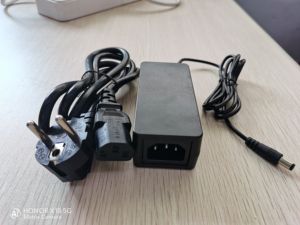 Adaptador de Corriente CA/CC de Entrada 100-240V y Salida <span class=keywords><strong>5V</strong></span>, 6V, 9V, 12V con Corrientes de 0.5A, 1A, 1.5A, 2A, 2.5A, 3A, 4A - Product Image 3