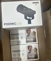 Microphone dynamique double connexion USB RODE PodMic avec traitement audio DSP intégré APHEX, préampli révolutionnaire à très faible bruit et à gain élevé