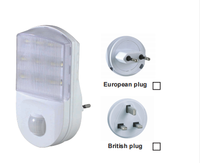 Pdlux PD-PIR2025 Lumière de nuit intérieure moderne blanche à 64 LED avec capteur de mouvement, prise EU/US, 5 m, certifiée RoHS CE