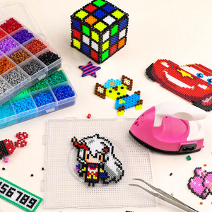Productos más vendidos 2024 Kit de cuentas de fusible de <span class=keywords><strong>Halloween</strong></span> para niños y adultos Multicolor Diy juguetes para niños - Product Image 1