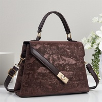 Sac à main bandoulière simple et haut de gamme pour femme, nouvelle collection 2026, tendance urbaine, à rayures verticales carrées, avec fermeture à cadenas