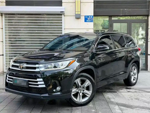 Vente Flash : Toyota Highlander 2021 2.0T 6AT AWD Édition Luxe, 5 Portes 7 Places, Immatriculée Août 2022, Kilométrage 35 000 KM - Product Image 2