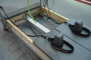 6 + 1 Pilates Core remantan peralatan kebugaran menara penuh tahan lama Aluminum Cadillac Bed Springboard Premium Pilates Reformer - Product Image 5