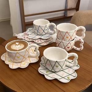 Ручная роспись 300 мл, асимметричная рельефная керамическая кофейная кружка с облаком, подарок на день Святого Валентина - Product Image 1