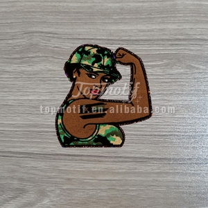 Toppe ricamate con bordi glitterati con decorazioni di perline in ferro per indumenti con chiusura a caldo su tessuto in tela - Product Image 5