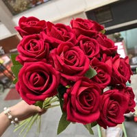 Hochwertiger Roter Künstlicher Rosenstrauß Realistische Kunstrosen für Valentinstag Hochzeit Tischdekoration