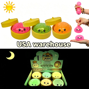 Jouets anti-stress mystère à presser en forme de boulette lumineuse et scintillante colorée, en provenance de notre entrepôt aux États-Unis pour Halloween - Product Image 2