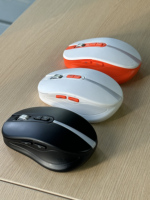 Deepseek AI RGB Mouse yang dapat diprogram 2.4GHz USB pelacakan optik nirkabel tangan kanan kondisi digunakan