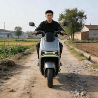 Scooter électrique urbain pour adultes à deux roues avec pédales, moteur sans balais 1000W, vitesse 45 km/h, frein à disque, capacité de charge 150 kg