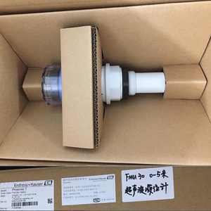 เครื่องวัดระดับอัลตราโซนิก Endress+Hauser รุ่น FMU30-AAHEAAGGF 5 เมตร 24VDC เซ็นเซอร์พลาสติก - Product Image 3